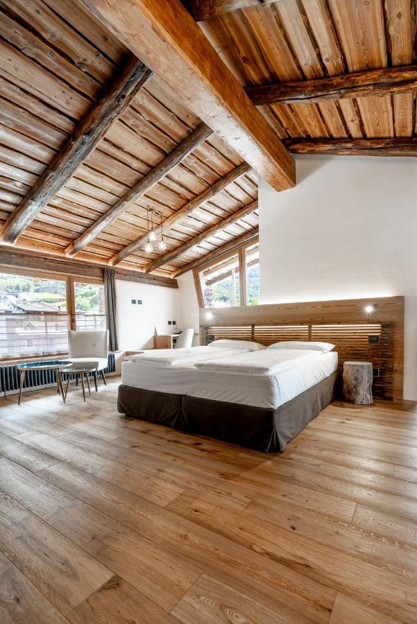 Curt di Clement Eco Mobility Hotel Tirano Buitenkant foto